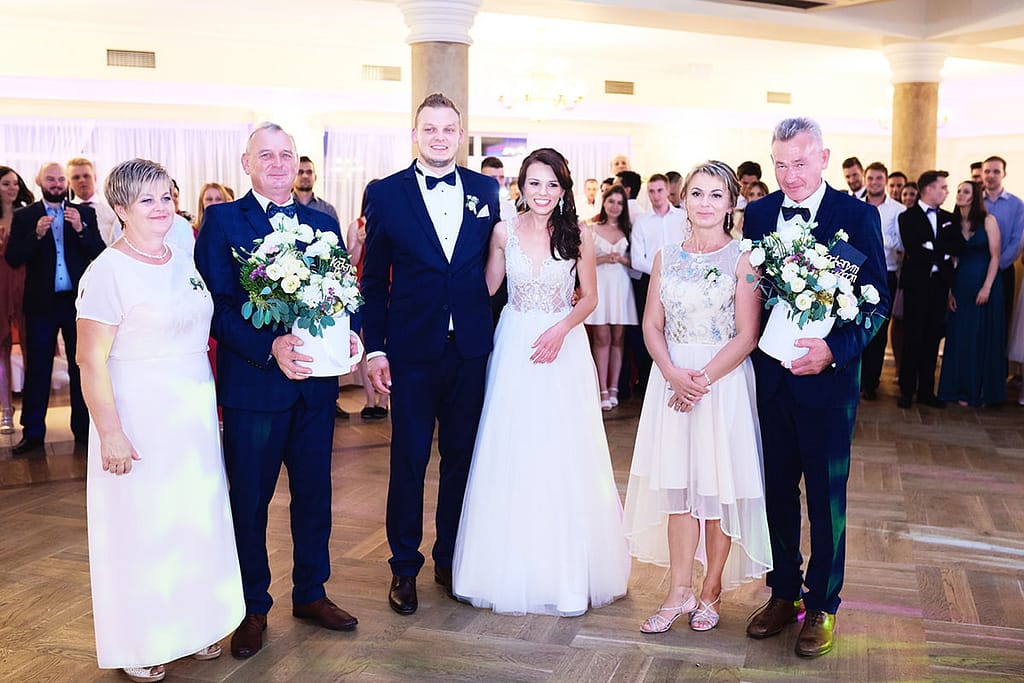 zdjęcie z rodzicami na weselu