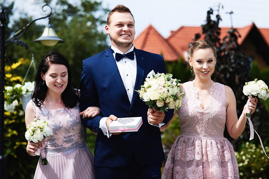 pan młody first look